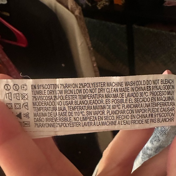 Forever 21 Cuffed Jean Shorts Size 29 Daisy Dukes/ Short Shorts Acid Wash - Picture 9 of 9